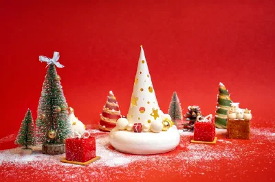 あなたのクリスマスケーキは?その1「高級編」韓国高級ホテルのクリスマスケーキ商戦 3万円超えも